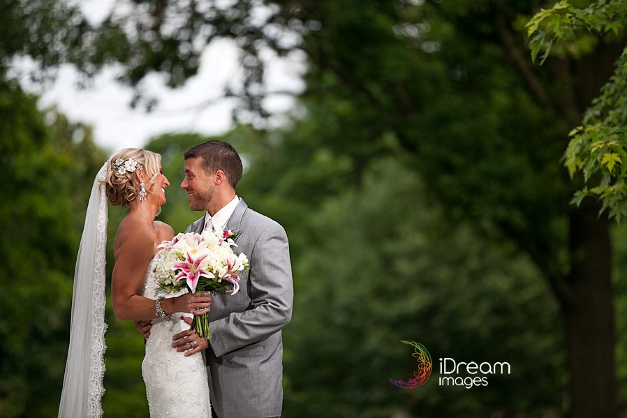 Top Ohio Wedding Photographers